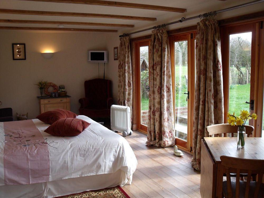 Wilderness B&B 3 Self Contained Rooms Nr Sissinghurst Headcorn Exterior foto